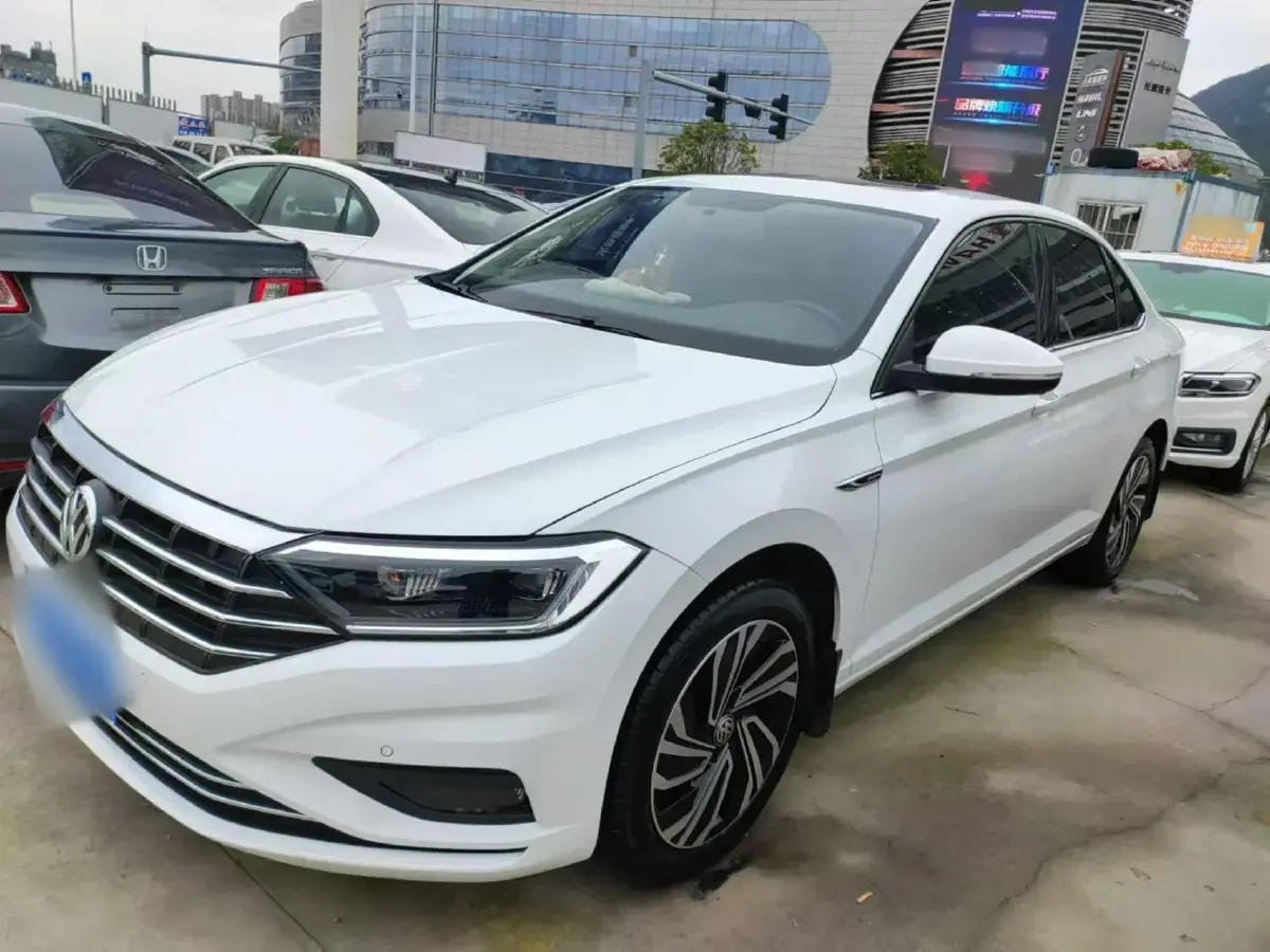 2021 Volkswagen Sagitar 1.4T 150HP L4 7DCT