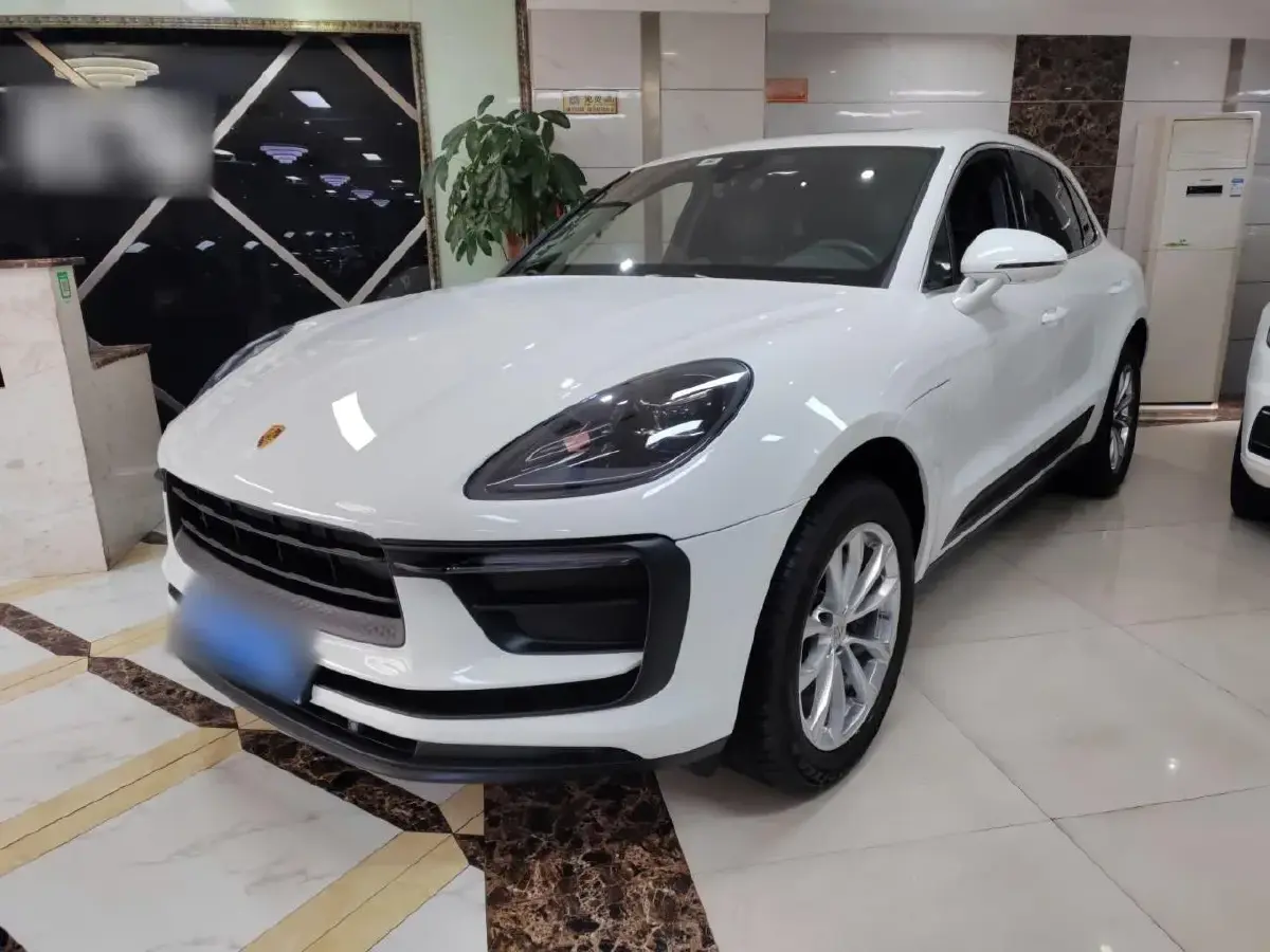 2023 Porsche Macan 2.0T 265HP L4 7DCT