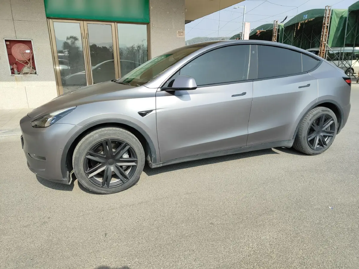 2021 Tesla Model Y BEV 60KWH