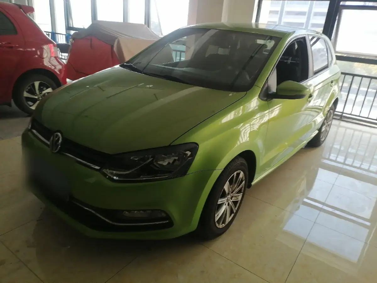 2014 Volkswagen Polo 1.6L 110HP L4 6AT