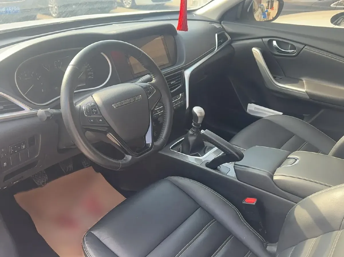 2017 Venucia T90 2.0L 144HP L4 6MT,autocango,china used car exporter,china ev exporter,chinese used car exporter,chinese used ev exporter