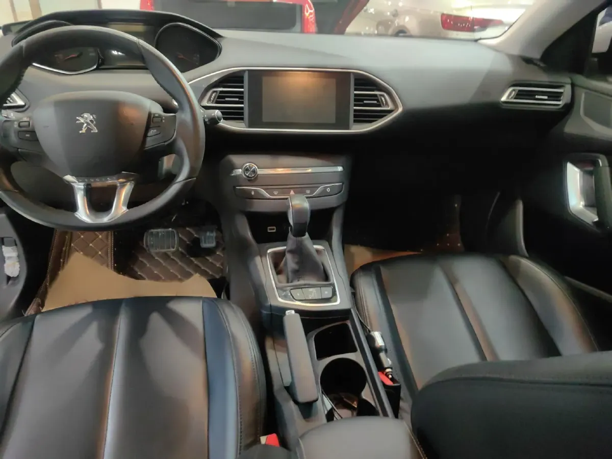 2015 Peugeot 308S 1.2T 136HP L3 6AT,autocango,china used car exporter,china ev exporter,chinese used car exporter,chinese used ev exporter