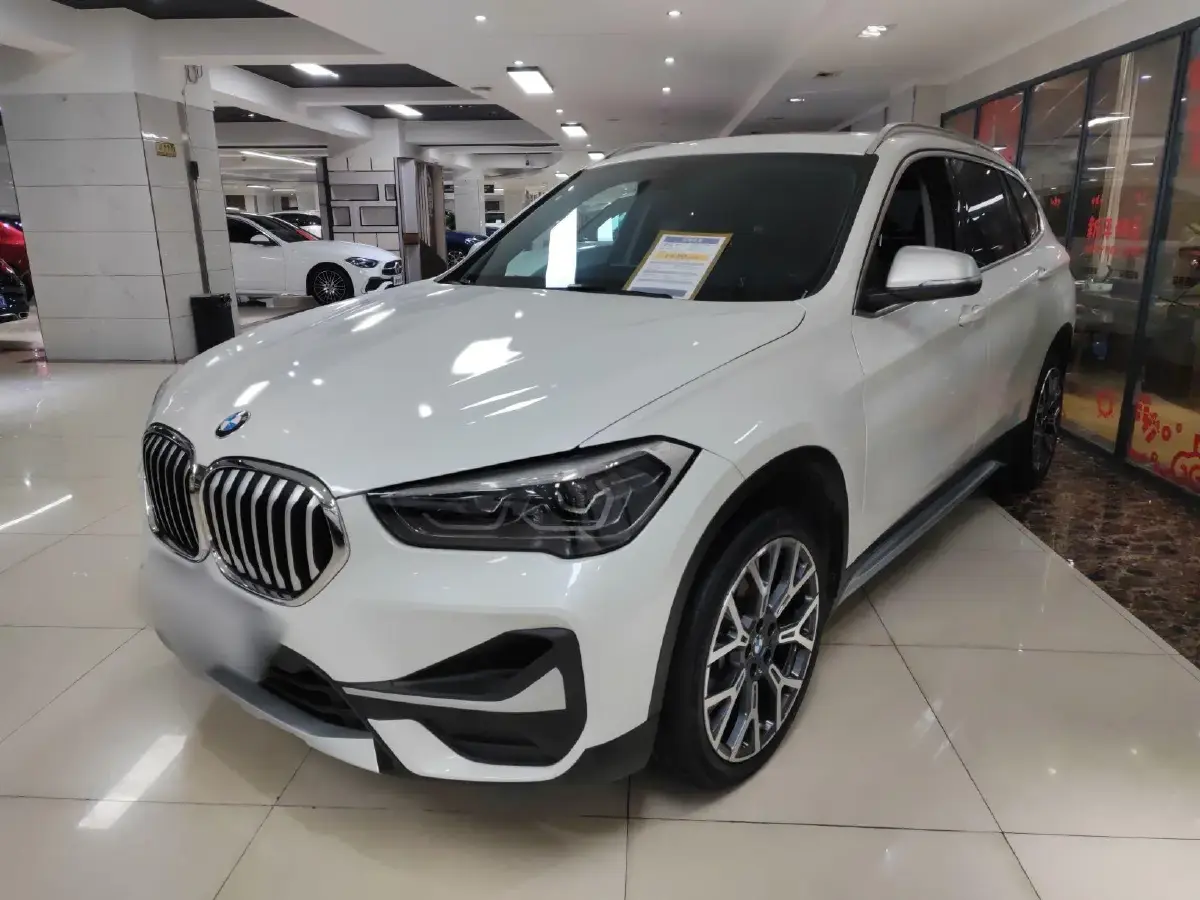 2021 BMW X1 2.0T 192HP L4 8AT