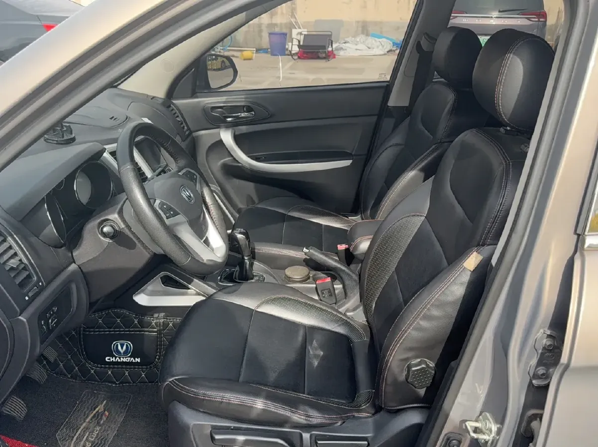 2015 ChangAn CS35 1.6L 125HP L4 5MT,autocango,china used car exporter,china ev exporter,chinese used car exporter,chinese used ev exporter