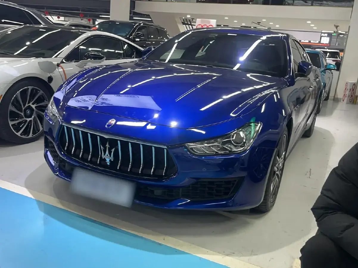 2018 Maserati Ghibli 3.0T 350HP V6 8AT