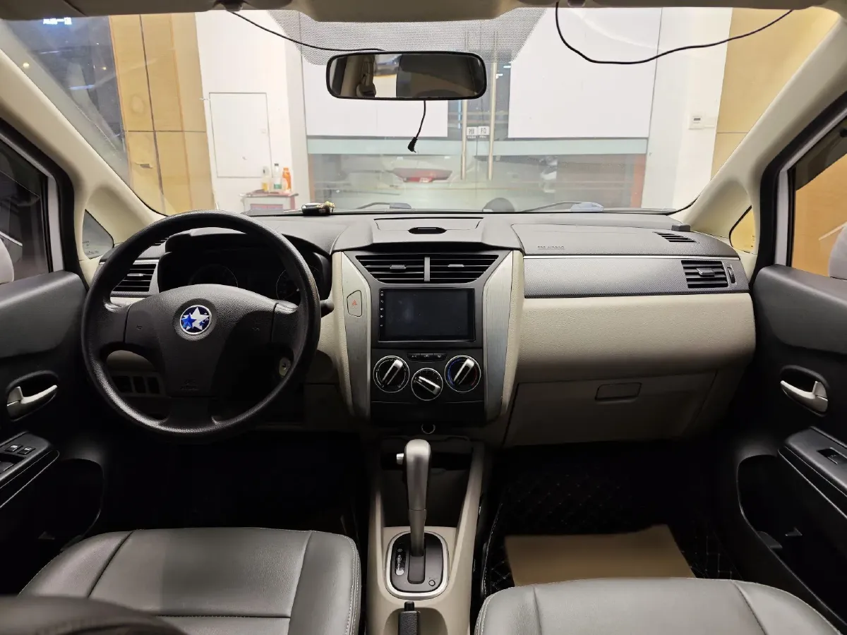 2015 Venucia R50 1.6L 117HP L4 4AT,autocango,china used car exporter,china ev exporter,chinese used car exporter,chinese used ev exporter