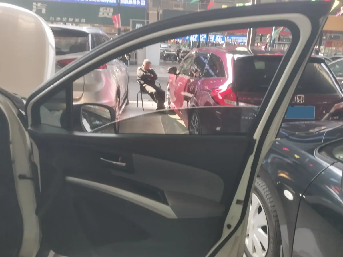 2014 Suzuki S-cross 1.6L 122HP L4 CVT,autocango,china used car exporter,china ev exporter,chinese used car exporter,chinese used ev exporter