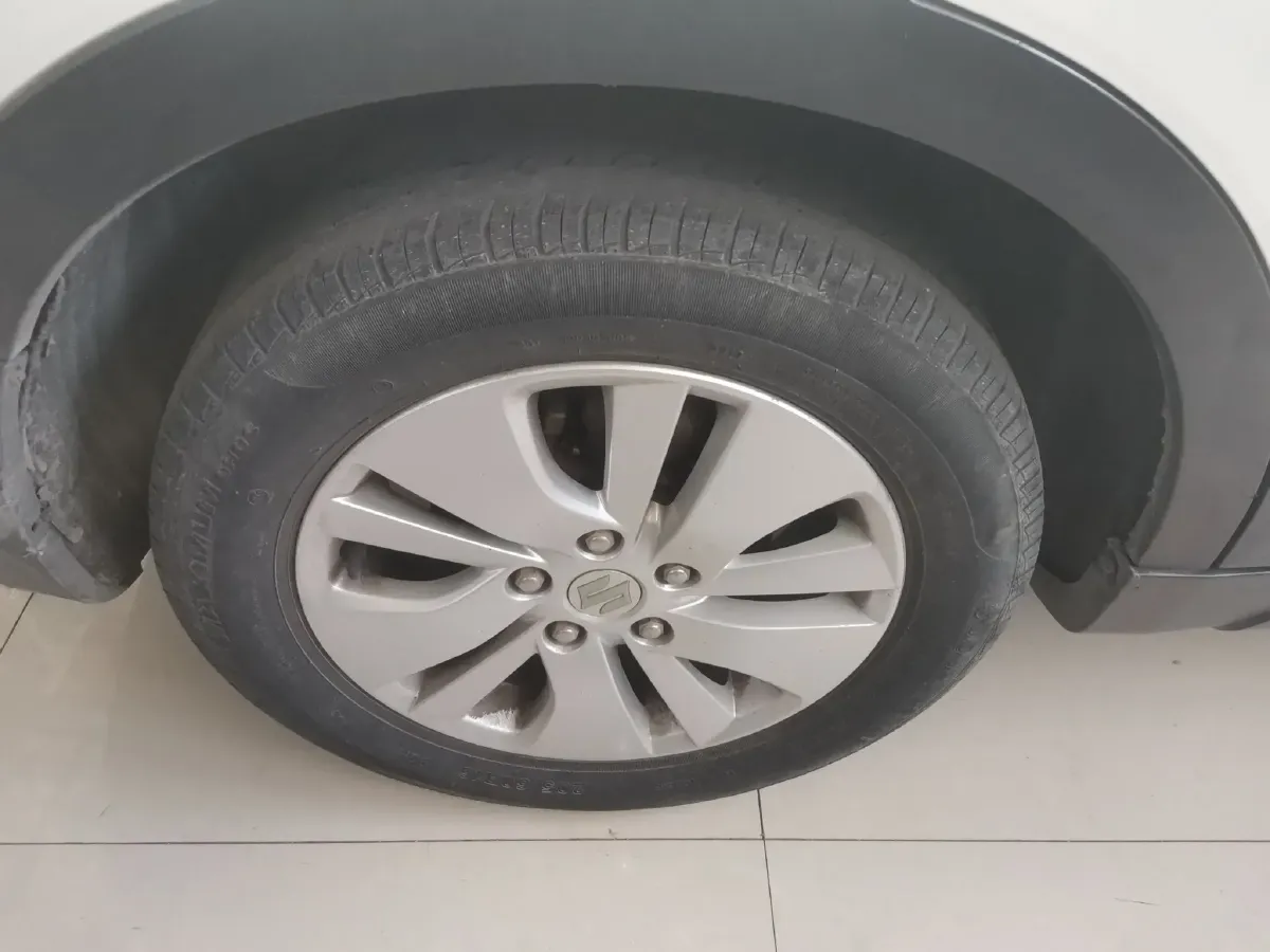 2014 Suzuki S-cross 1.6L 122HP L4 CVT,autocango,china used car exporter,china ev exporter,chinese used car exporter,chinese used ev exporter