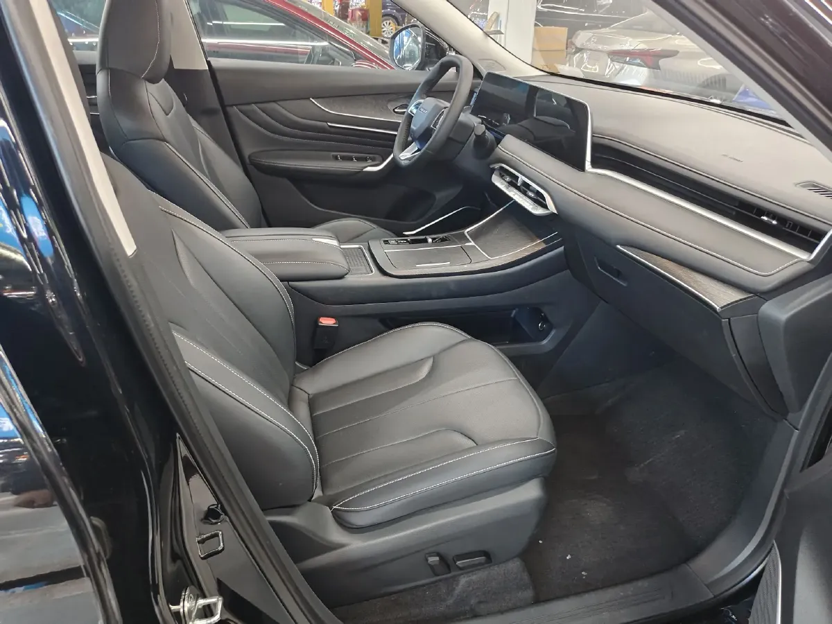 2023 Venucia Grand V DD-i 1.5T 163HP L4 E-CVT PHEV 18.4KWH,autocango,china used car exporter,china ev exporter,chinese used car exporter,chinese used ev exporter