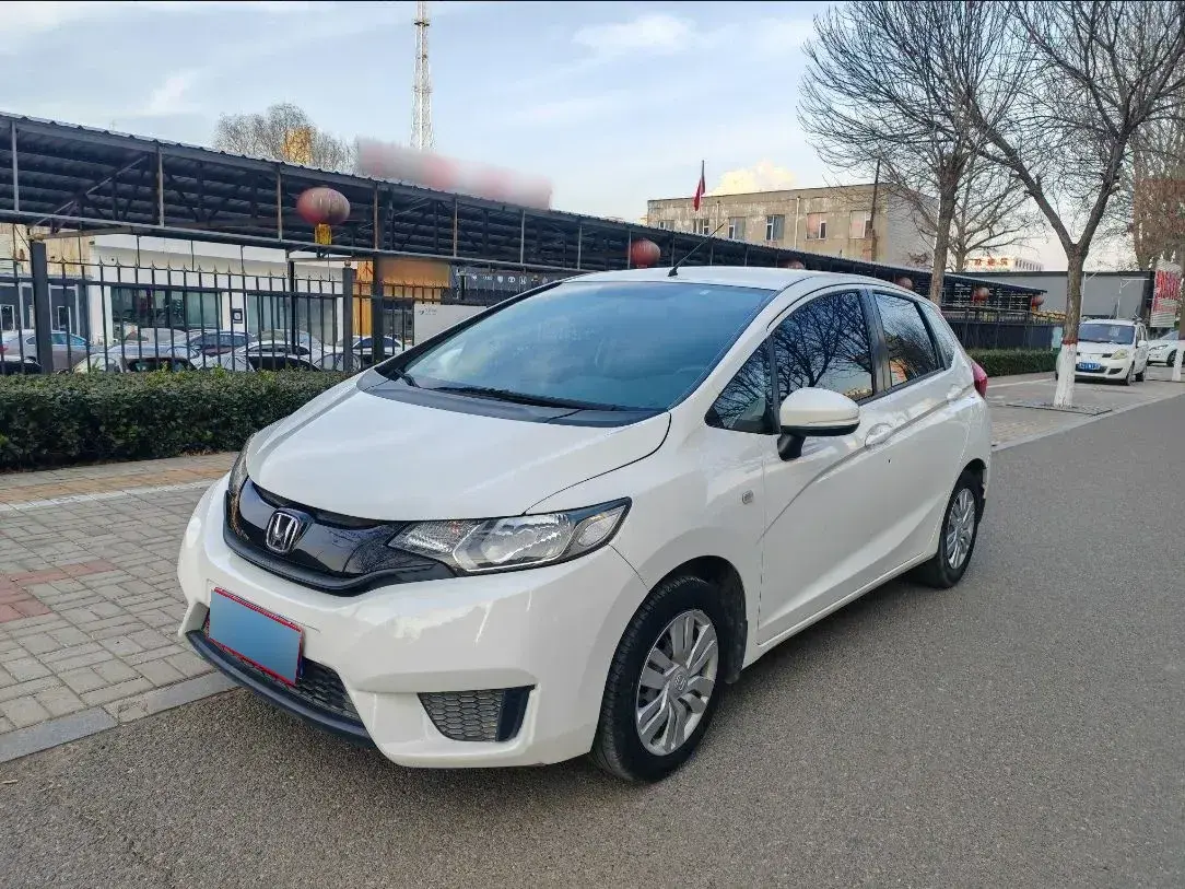 2016 Honda Fit 1.5L 131HP L4 CVT