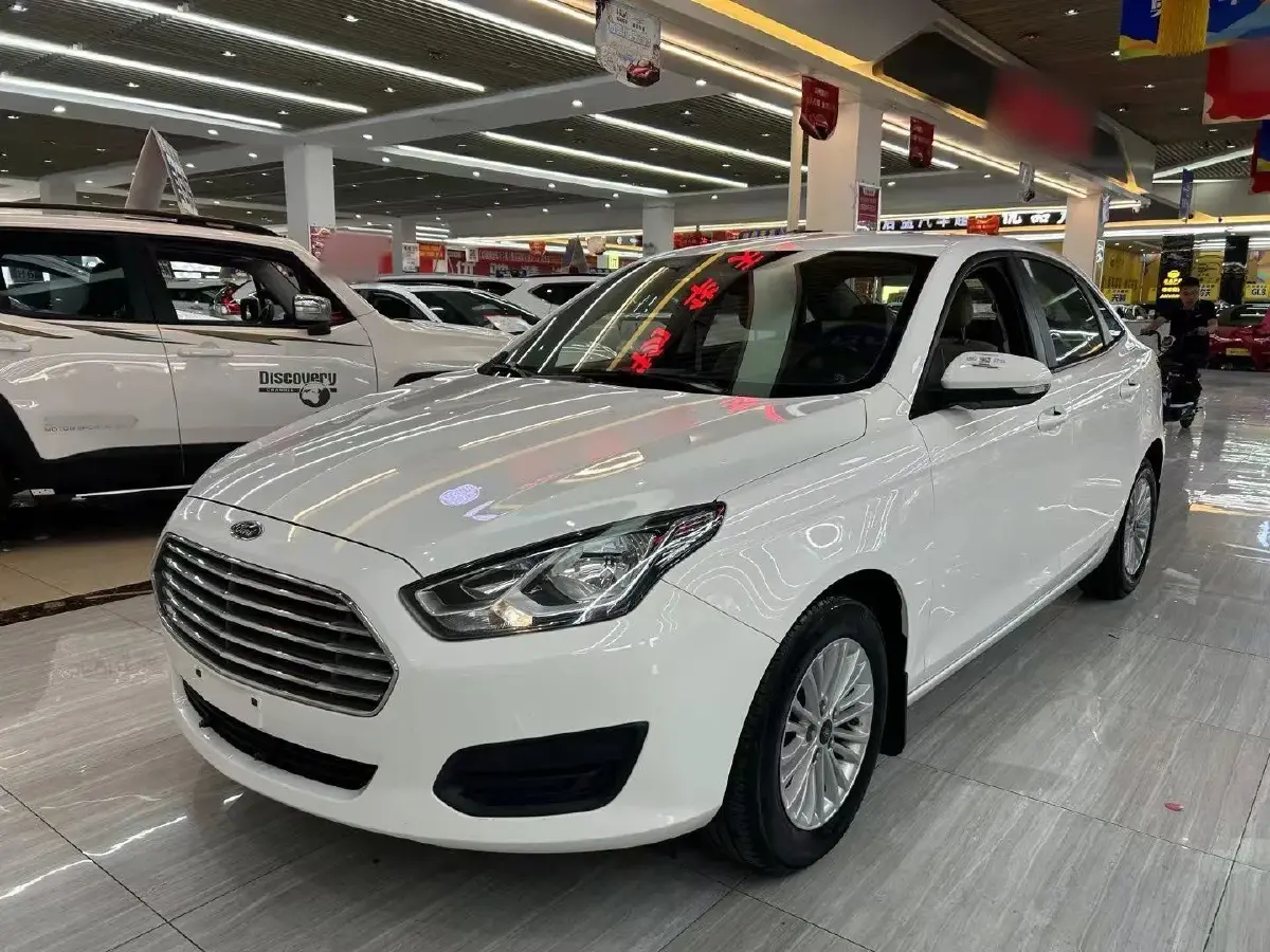 2017 Ford Escort 1.5L 113HP L4 6AT