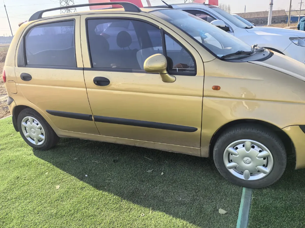 2012 BaoJun LeChi 1.0L 69HP L4 5MT,autocango,china used car exporter,china ev exporter,chinese used car exporter,chinese used ev exporter