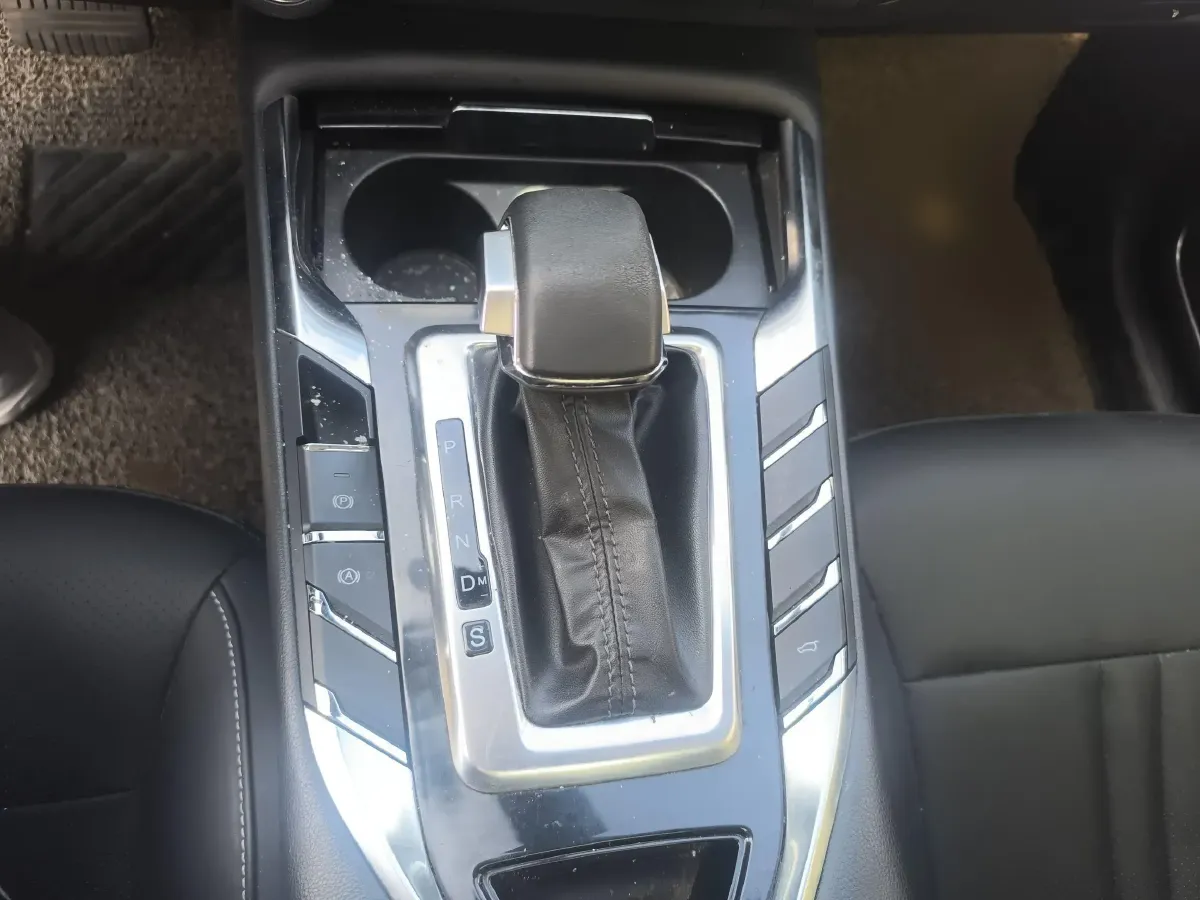 2018 Zotye T500 1.5T 156HP L4 6AT,autocango,china used car exporter,china ev exporter,chinese used car exporter,chinese used ev exporter