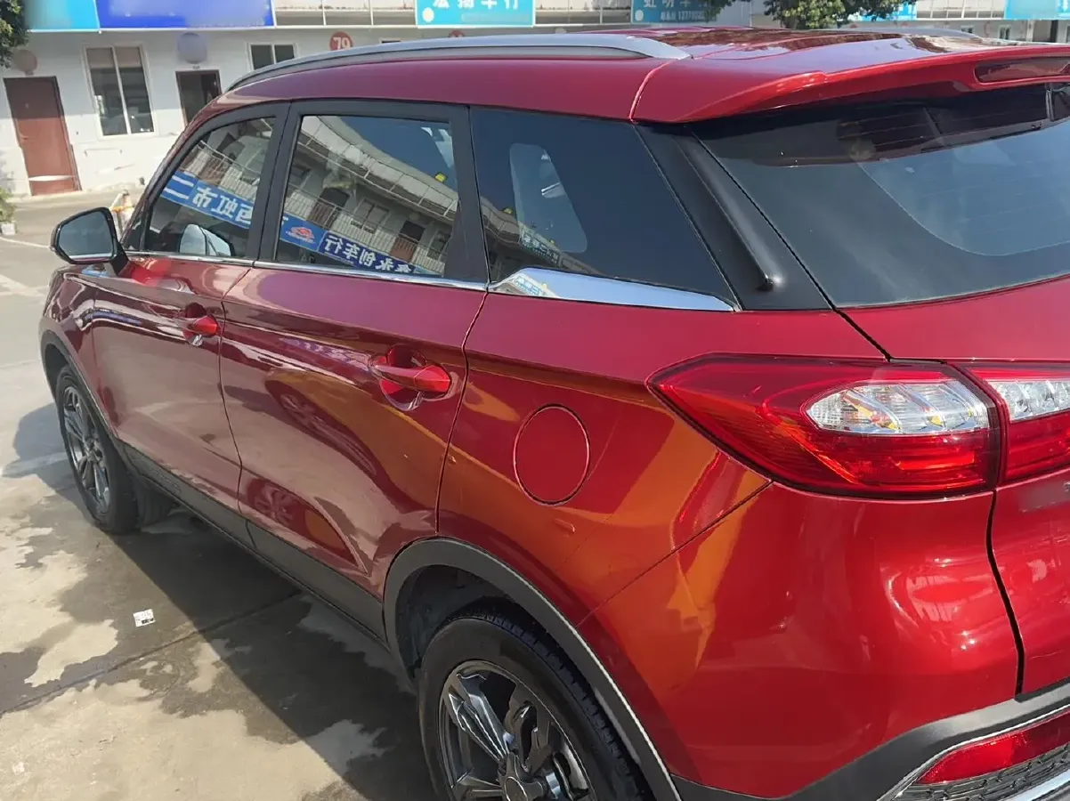 2017 Leopaard CS9 1.5L 113HP L4 5MT,autocango,china used car exporter,china ev exporter,chinese used car exporter,chinese used ev exporter