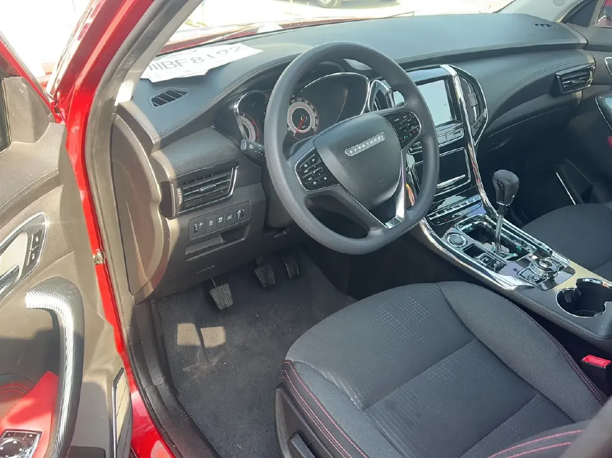 2017 Leopaard CS9 1.5L 113HP L4 5MT,autocango,china used car exporter,china ev exporter,chinese used car exporter,chinese used ev exporter