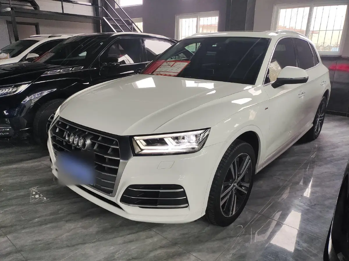 2018 Audi Q5L 2.0T 252HP L4 7DCT