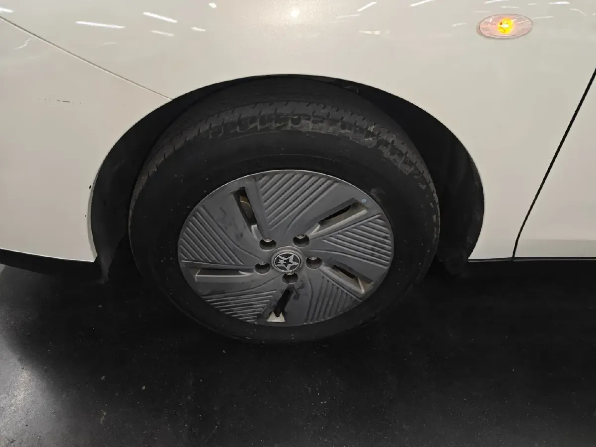 2023 Venucia D60 EV BEV 47KWH,autocango,china used car exporter,china ev exporter,chinese used car exporter,chinese used ev exporter