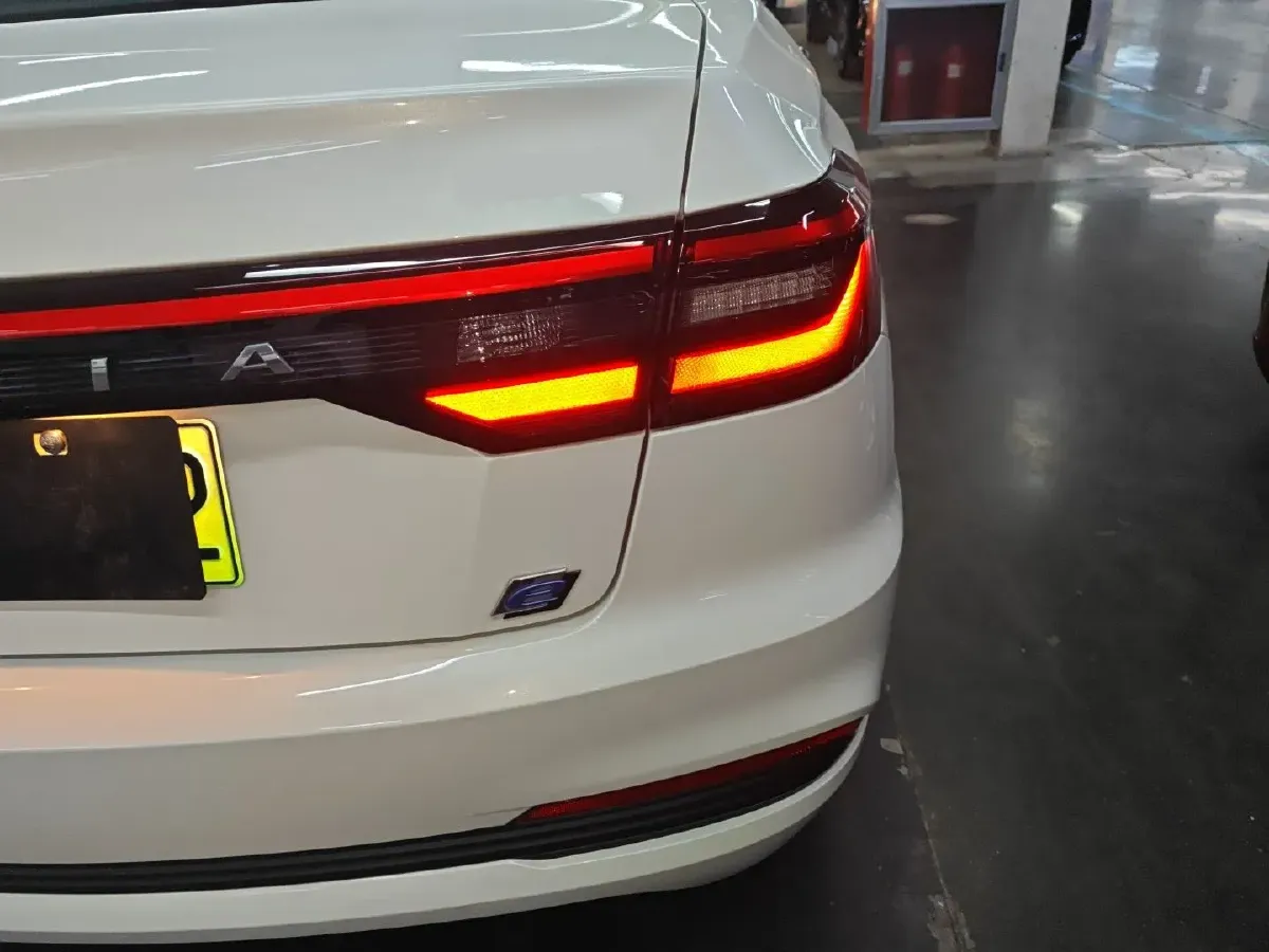 2023 Venucia D60 EV BEV 47KWH,autocango,china used car exporter,china ev exporter,chinese used car exporter,chinese used ev exporter