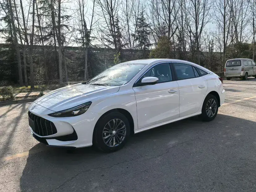 2025 MG 5 1.5L 129HP L4 CVT