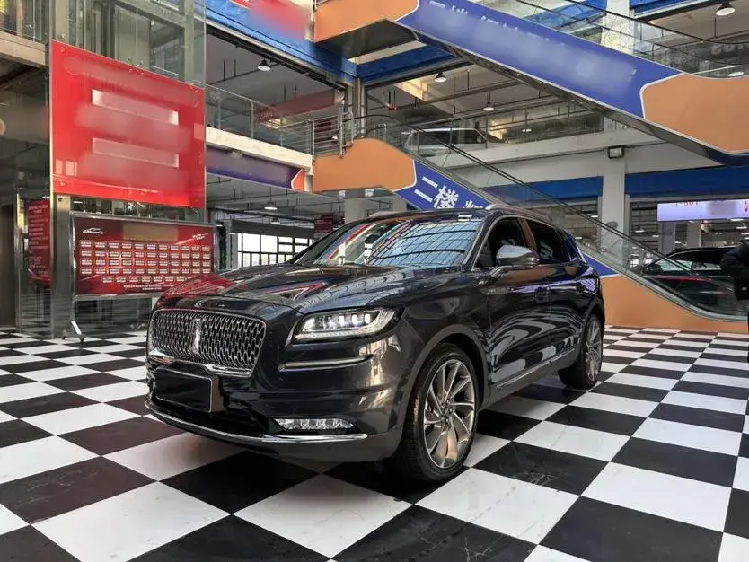 2021 Lincoln Nautilus 2.7T 322HP V6 8AT