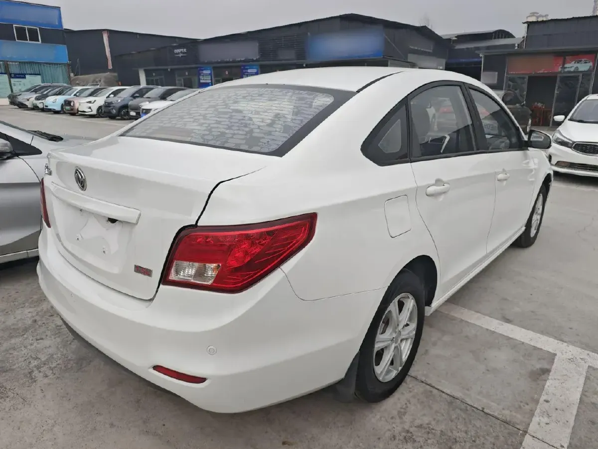 2016 DongFeng Forthing Joyear S50 1.5L 120HP L4 5MT,autocango,china used car exporter,china ev exporter,chinese used car exporter,chinese used ev exporter