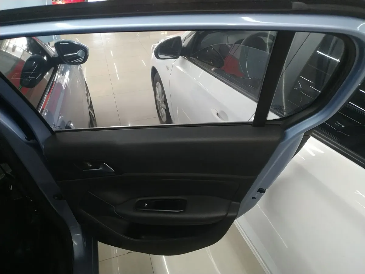 2015 Peugeot 308S 1.6T 167HP L4 6AT,autocango,china used car exporter,china ev exporter,chinese used car exporter,chinese used ev exporter