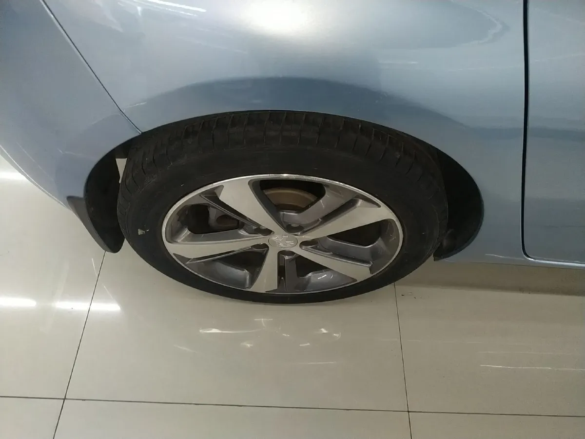 2015 Peugeot 308S 1.6T 167HP L4 6AT,autocango,china used car exporter,china ev exporter,chinese used car exporter,chinese used ev exporter