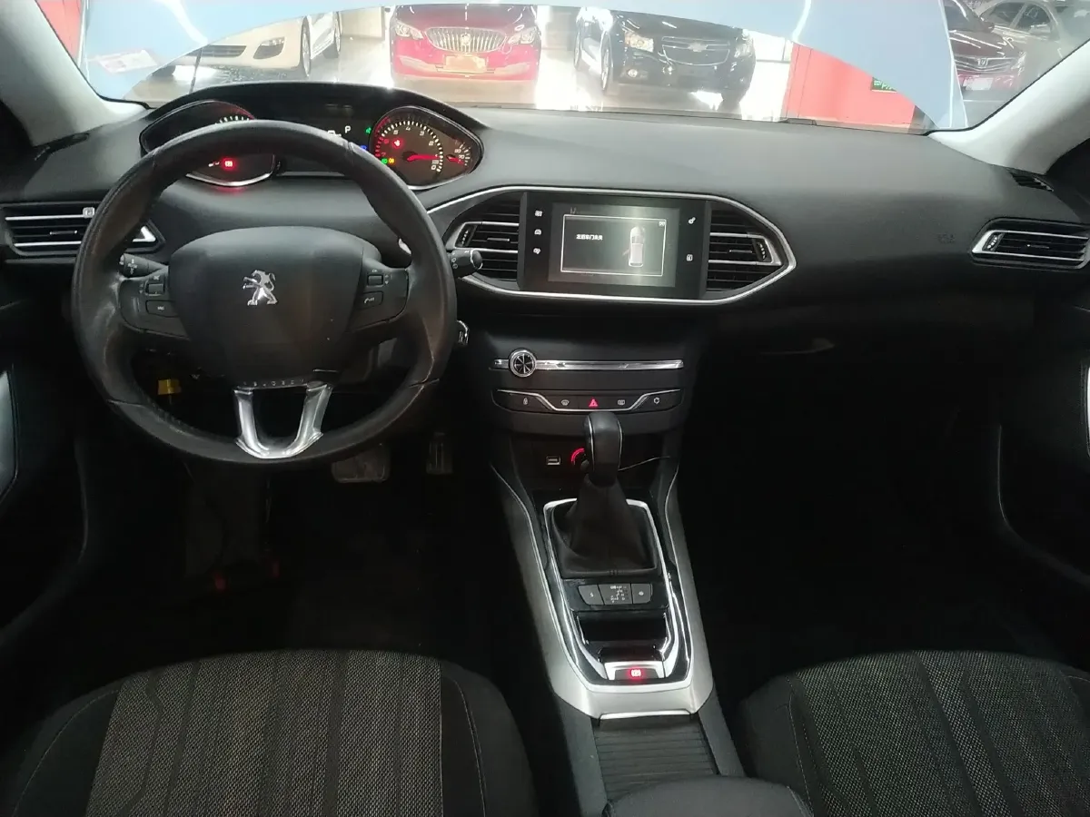 2015 Peugeot 308S 1.6T 167HP L4 6AT,autocango,china used car exporter,china ev exporter,chinese used car exporter,chinese used ev exporter
