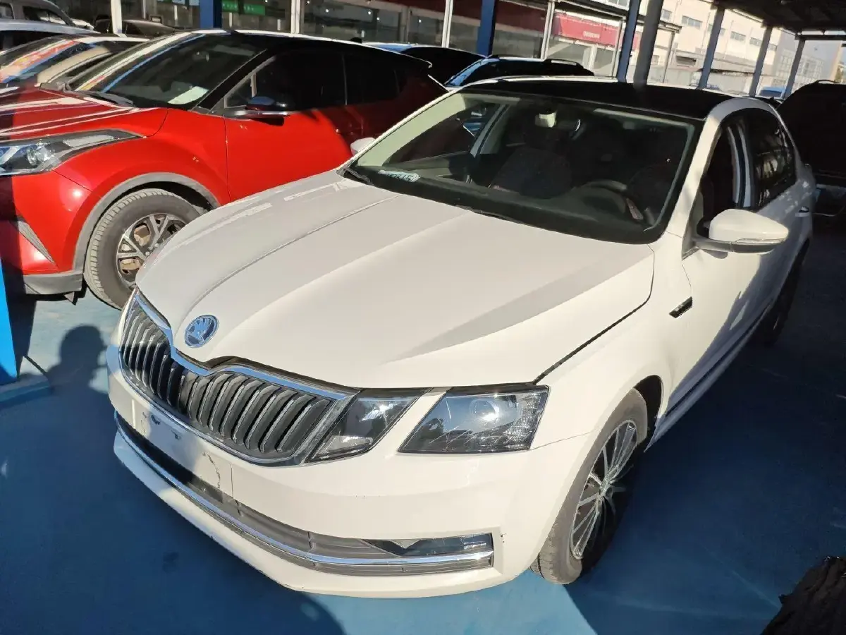 2019 Skoda Octavia 1.5L 113HP L4 6AT