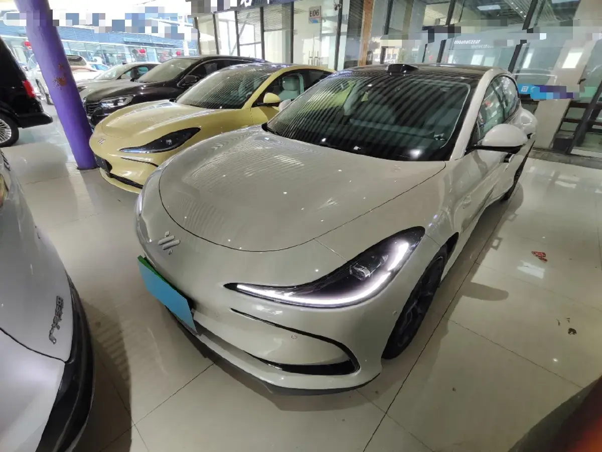 2024 IM L6 BEV 75KWH