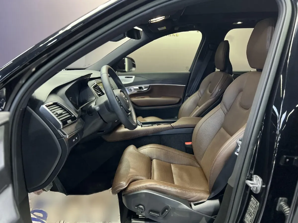 2023 Volvo XC90 PHEV 2.0T 310HP L4 8AT PHEV 18.831KWH,autocango,china used car exporter,china ev exporter,chinese used car exporter,chinese used ev exporter