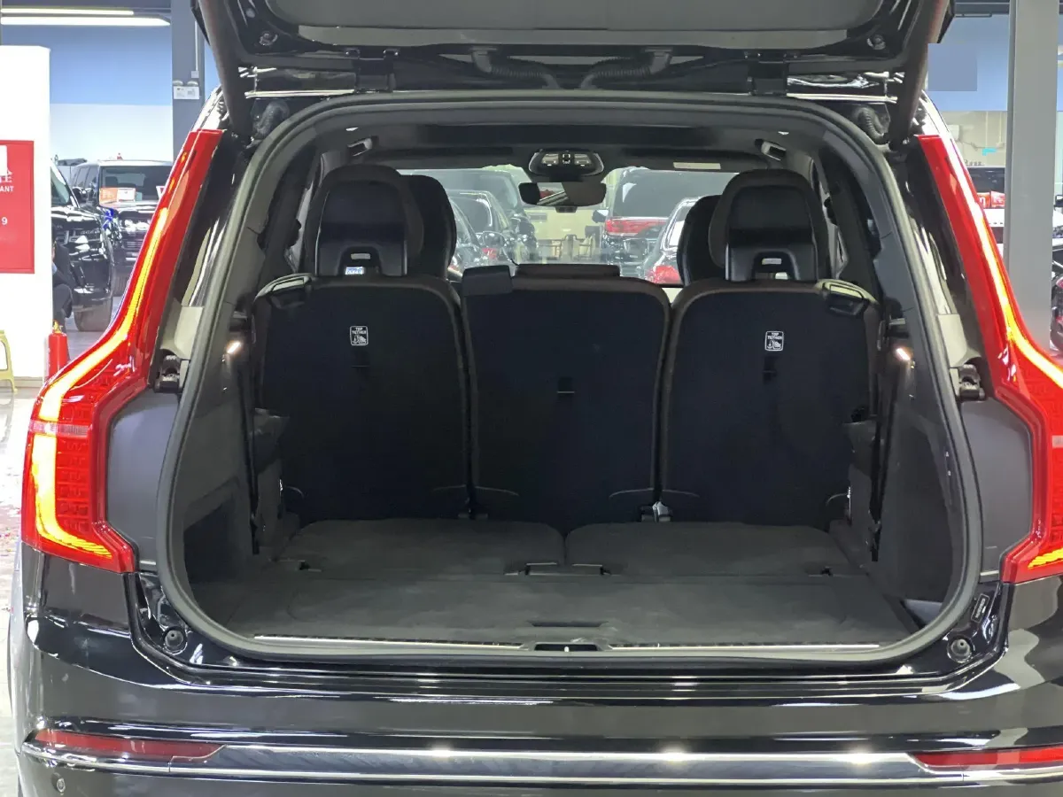 2023 Volvo XC90 PHEV 2.0T 310HP L4 8AT PHEV 18.831KWH,autocango,china used car exporter,china ev exporter,chinese used car exporter,chinese used ev exporter