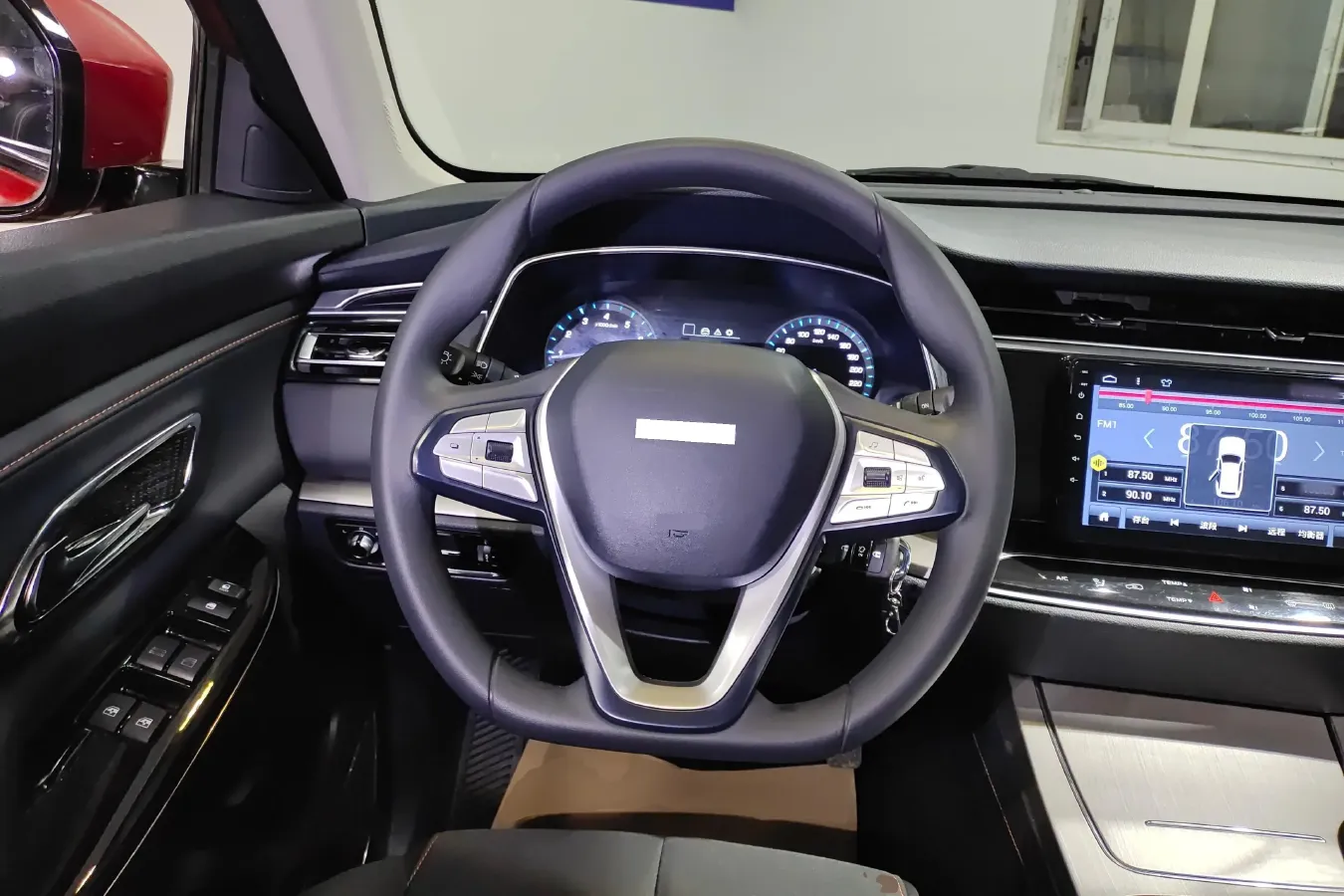 2020 ChangAn Oshan X7 1.5T 178HP L4 6MT,autocango,china used car exporter,china ev exporter,chinese used car exporter,chinese used ev exporter