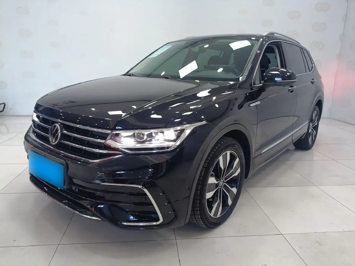 2023 Volkswagen Tiguan L 2.0T 186HP L4 7DCT