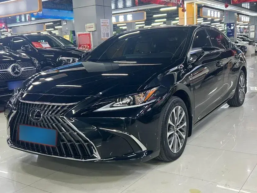 2022 Lexus ES 2.5L 178HP L4 E-CVT Hybrid