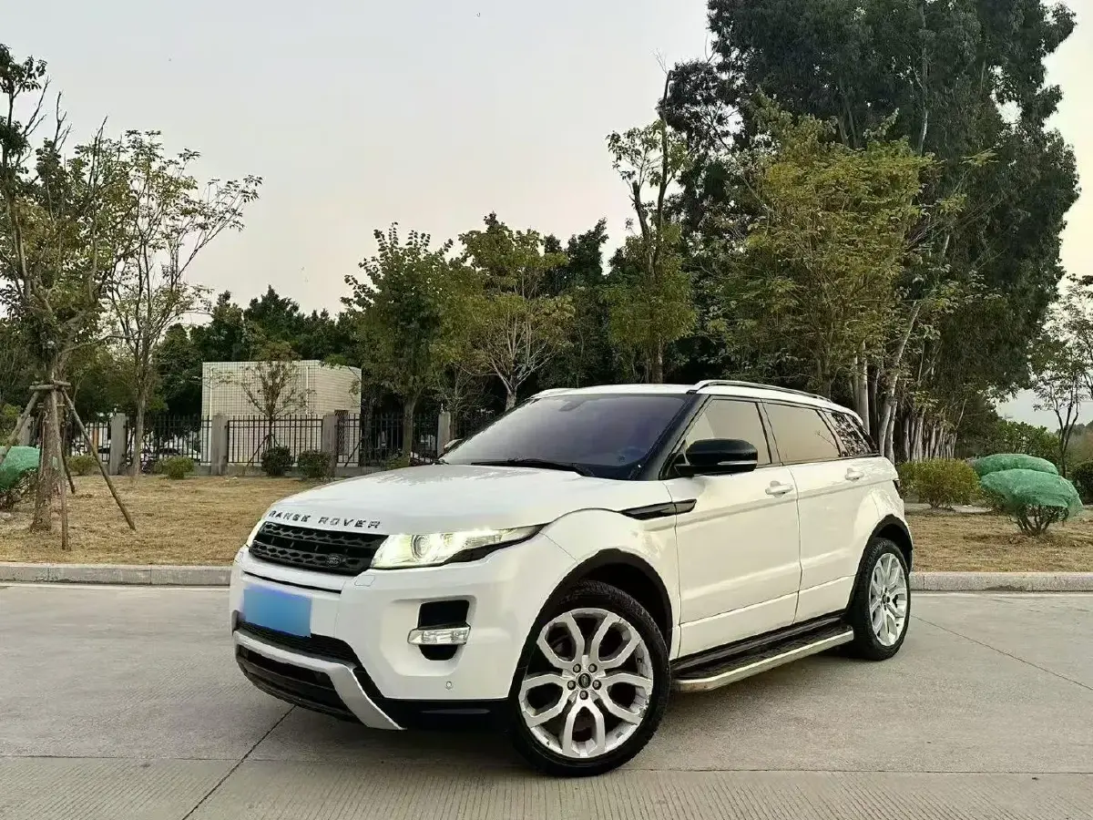 2013 Land Rover Range Rover Evoque 2.0T 241HP L4 6AT