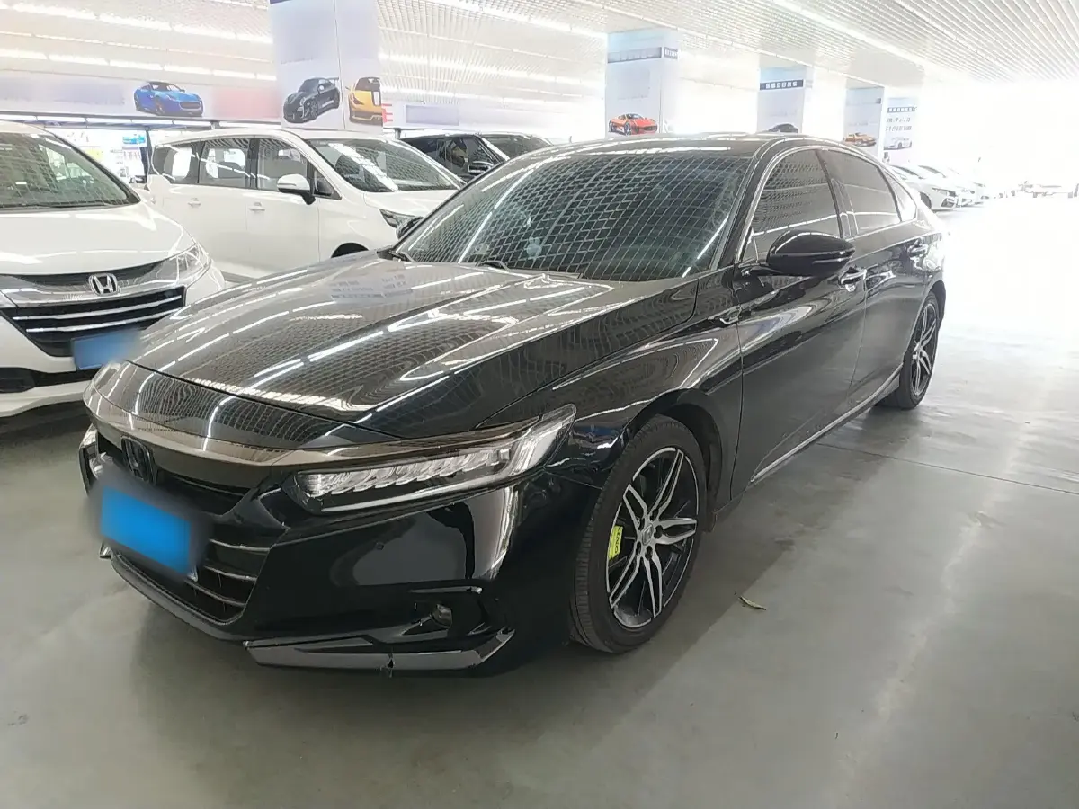 2022 Honda Accord 2.0L 146HP L4 E-CVT Hybrid