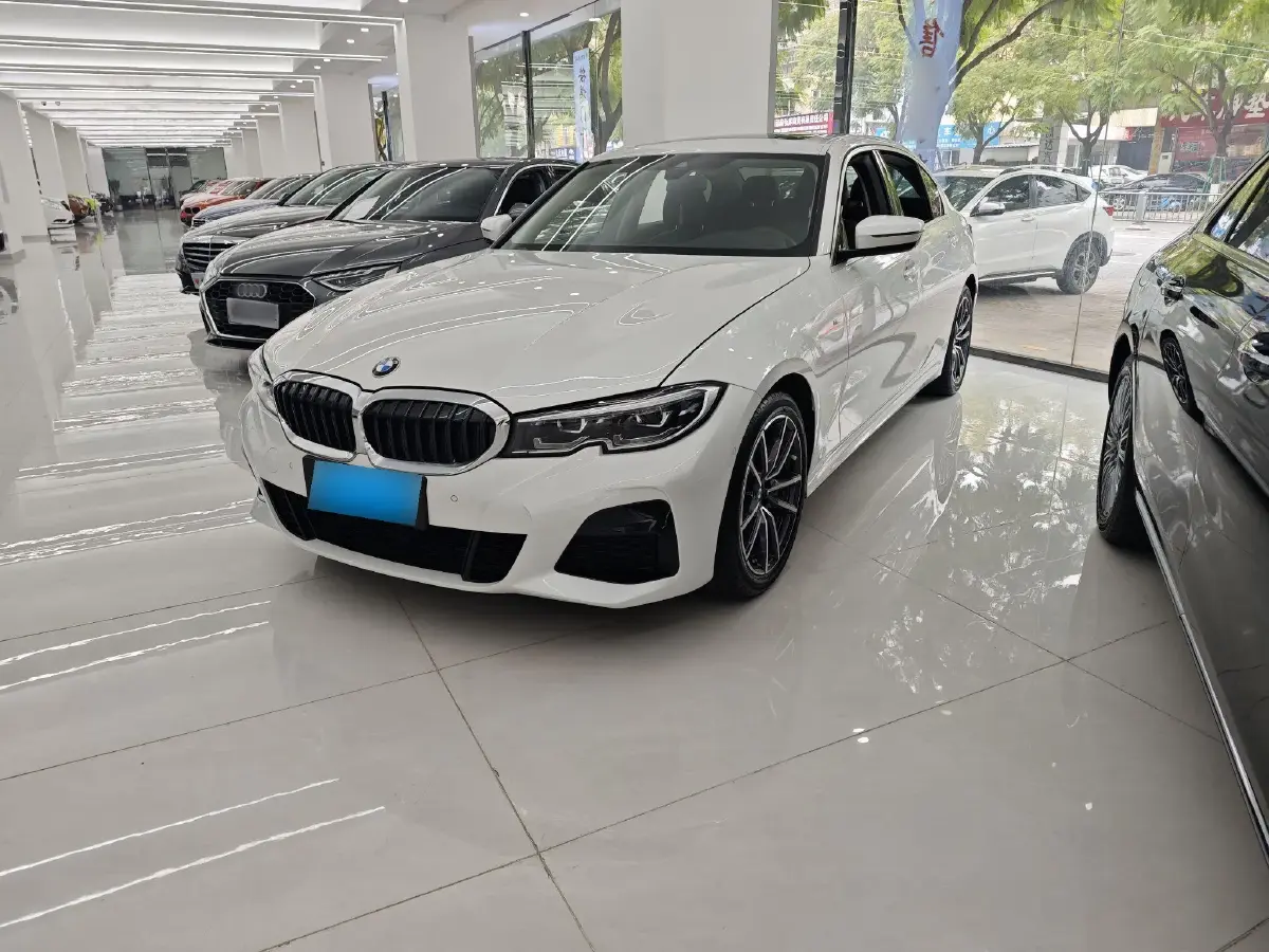 2020 BMW 3 Series 2.0T 184HP L4 8AT