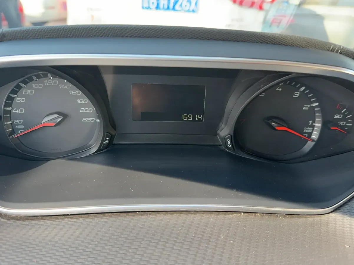 2016 Peugeot 308 1.6L 117HP L4 6AT,autocango,china used car exporter,china ev exporter,chinese used car exporter,chinese used ev exporter