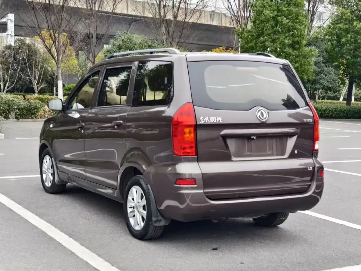 2019 DongFeng Fengon Fengon 330 1.5L 116HP L4 5MT,autocango,china used car exporter,china ev exporter,chinese used car exporter,chinese used ev exporter