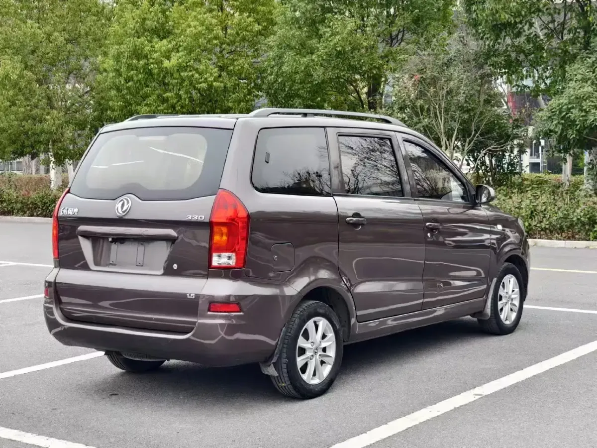 2019 DongFeng Fengon Fengon 330 1.5L 116HP L4 5MT,autocango,china used car exporter,china ev exporter,chinese used car exporter,chinese used ev exporter