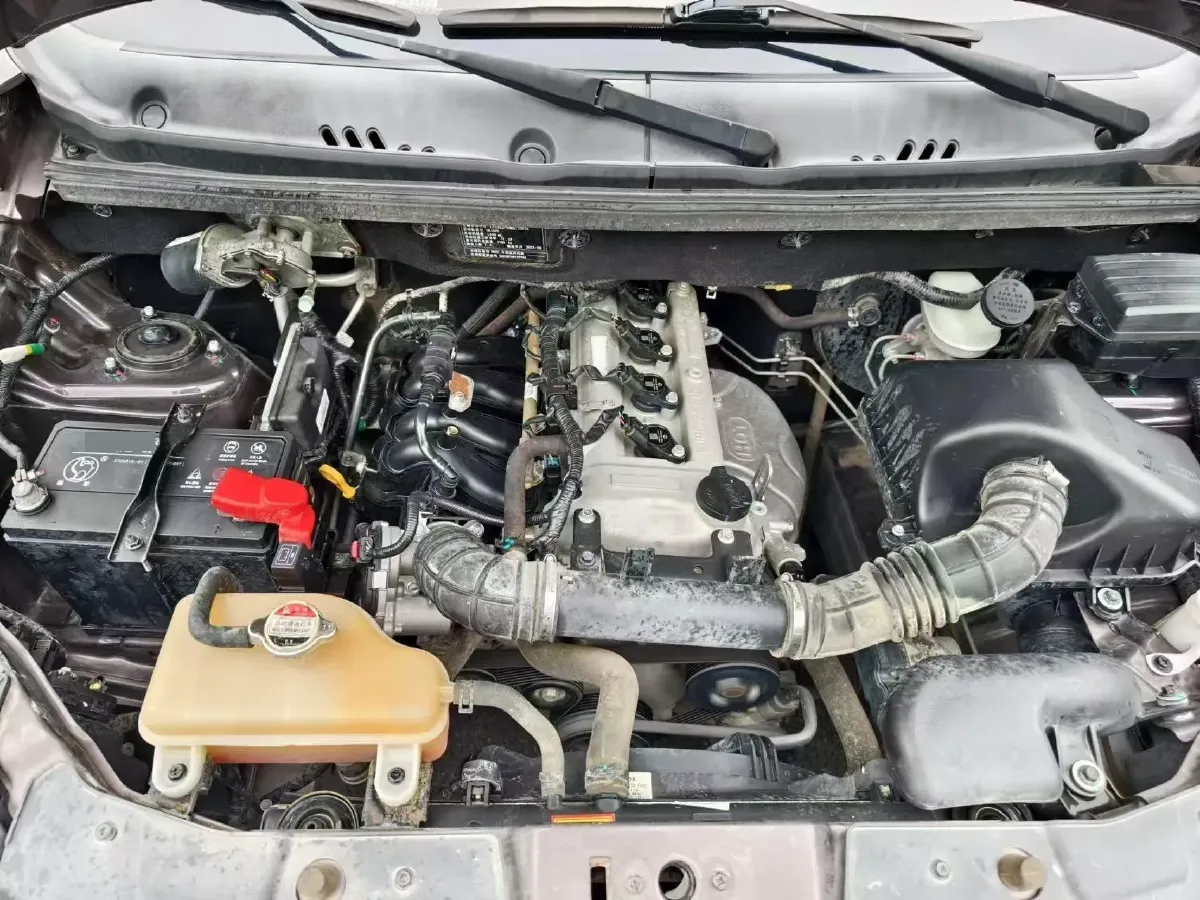 2019 DongFeng Fengon Fengon 330 1.5L 116HP L4 5MT,autocango,china used car exporter,china ev exporter,chinese used car exporter,chinese used ev exporter