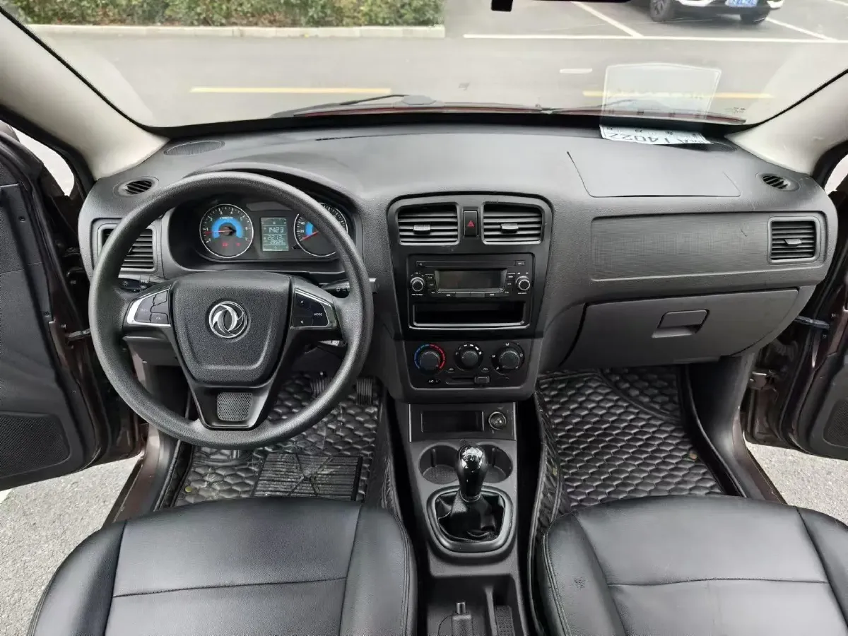 2019 DongFeng Fengon Fengon 330 1.5L 116HP L4 5MT,autocango,china used car exporter,china ev exporter,chinese used car exporter,chinese used ev exporter