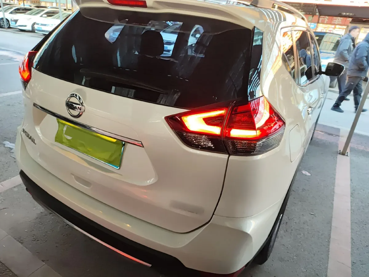 2019 Nissan X-Trail 2.0L 154HP L4 CVT,autocango,china used car exporter,china ev exporter,chinese used car exporter,chinese used ev exporter