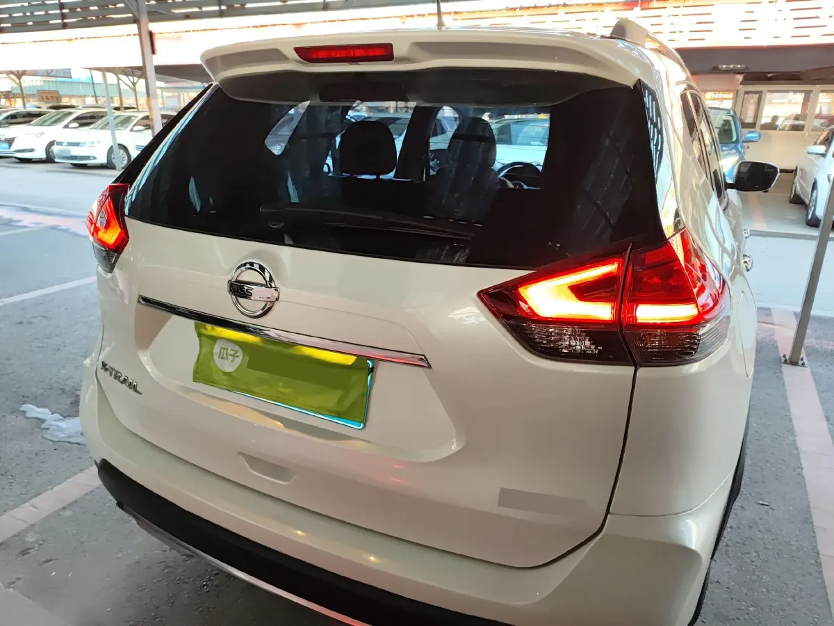 2019 Nissan X-Trail 2.0L 154HP L4 CVT,autocango,china used car exporter,china ev exporter,chinese used car exporter,chinese used ev exporter