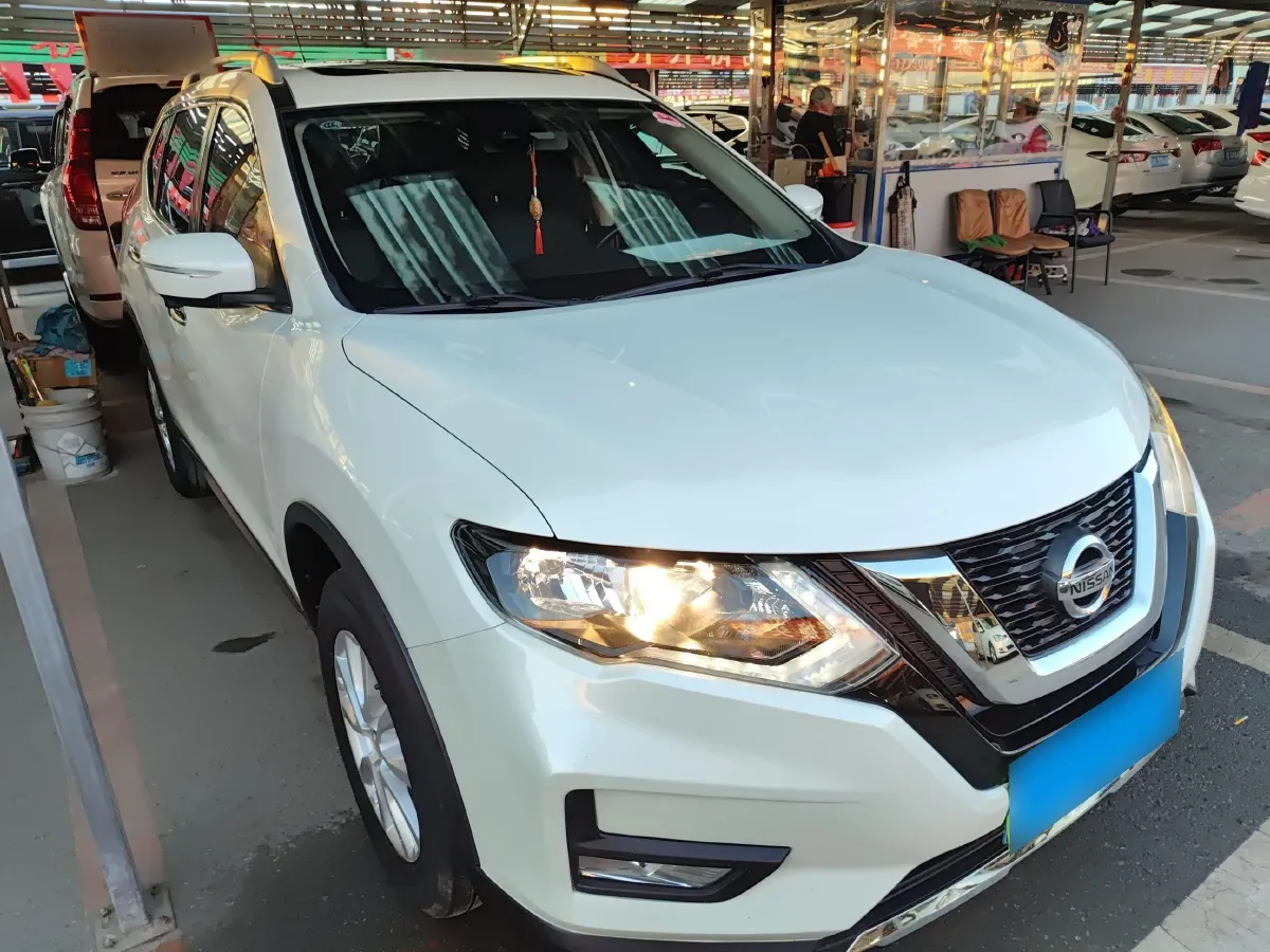 2019 Nissan X-Trail 2.0L 154HP L4 CVT,autocango,china used car exporter,china ev exporter,chinese used car exporter,chinese used ev exporter