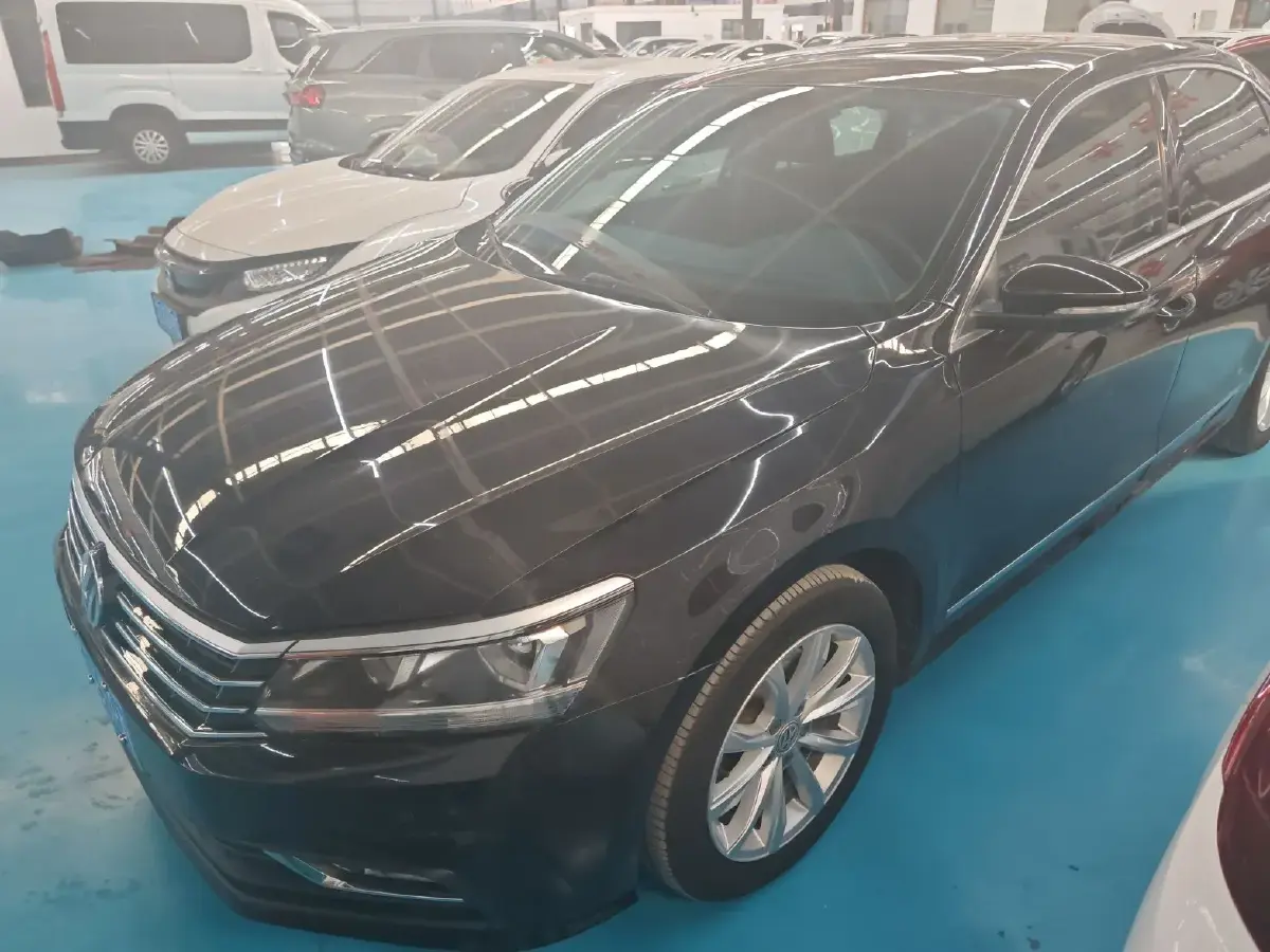 2017 Volkswagen Passat 1.8T 180HP L4 7DCT