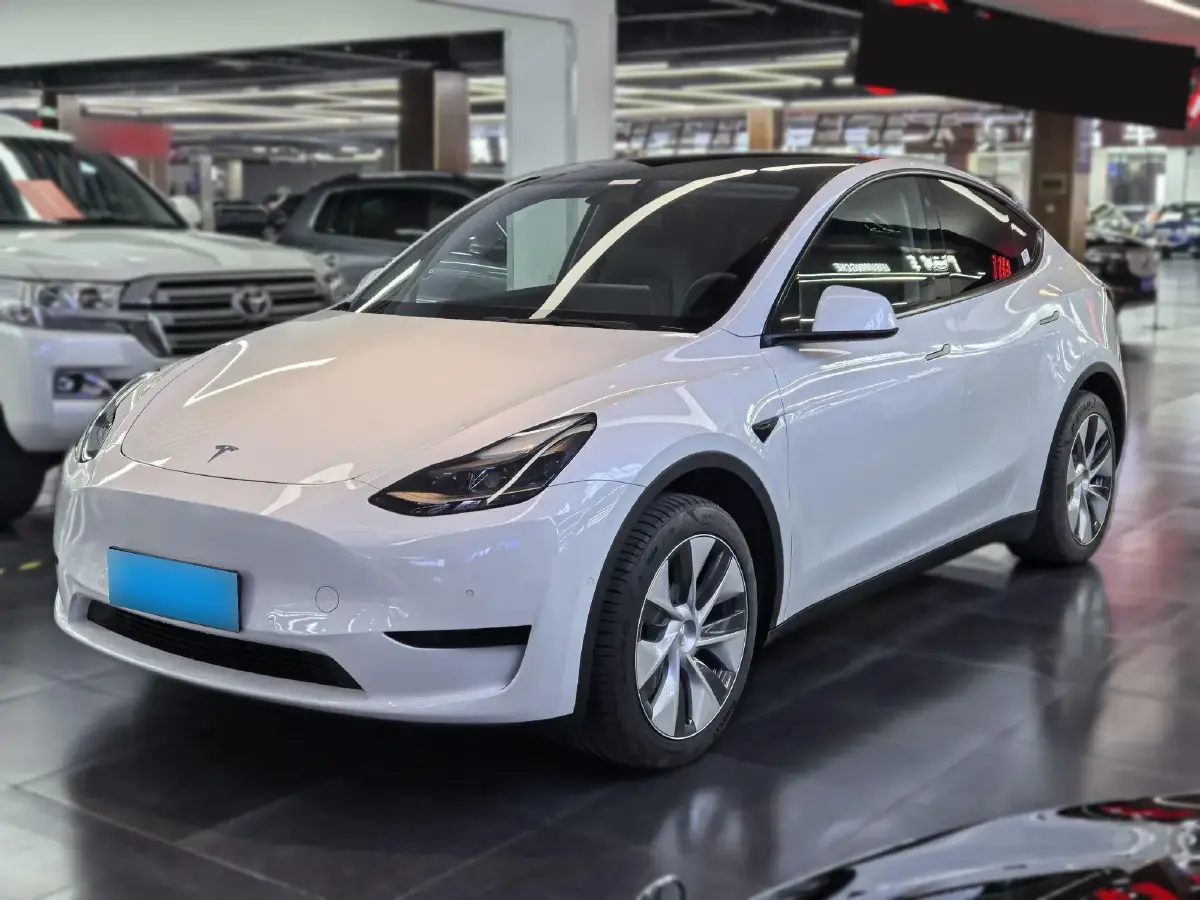 2022 Tesla Model Y BEV 60KWH