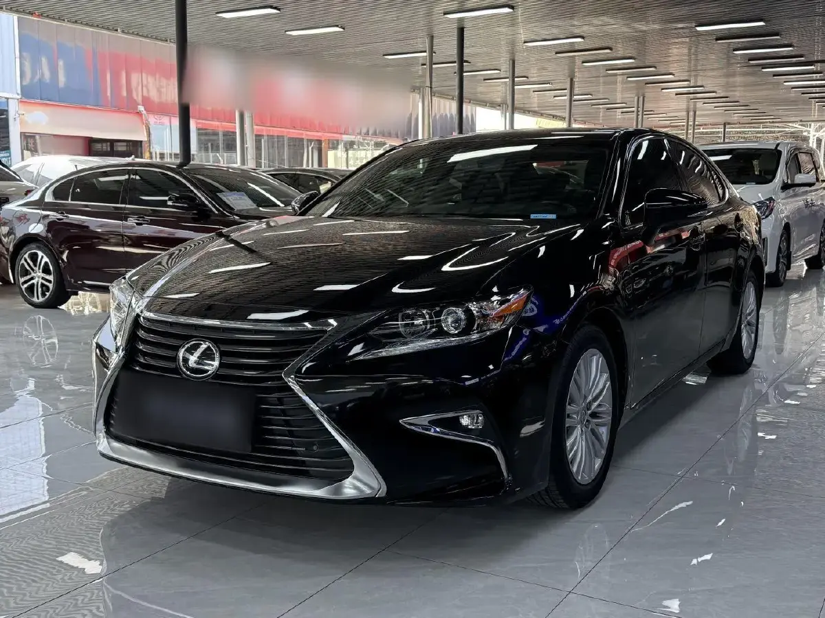 2017 Lexus ES 2.0L 167HP L4 6AT