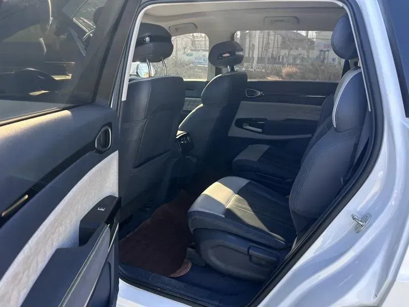 2019 BaoJun RM-5 1.5T 147HP L4 CVT,autocango,china used car exporter,china ev exporter,chinese used car exporter,chinese used ev exporter